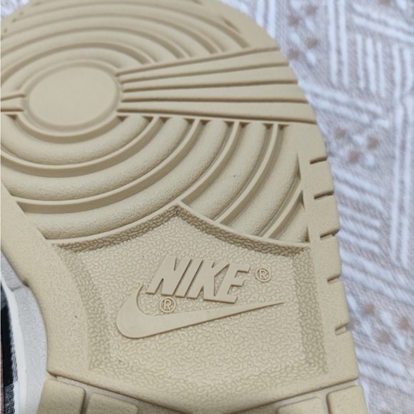 Nike SB Dunk Bandana Pattern Plaid Panel Sneakers - Picture 8 of 12